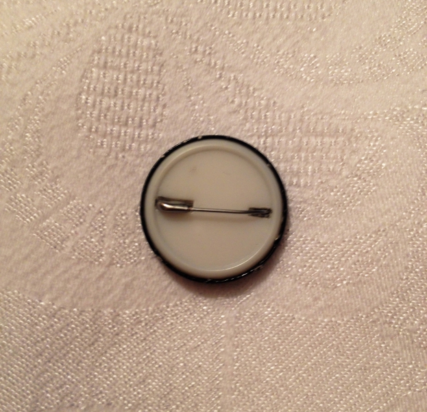 Cooler Button mit Totenkopf