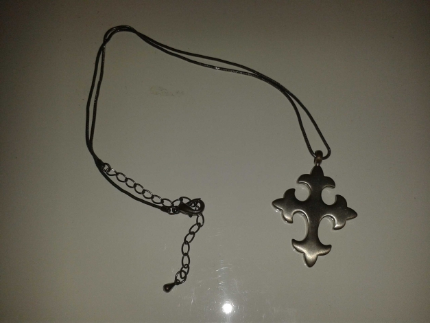Schöne Kreuz Kette
