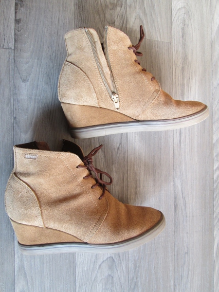 Stiefelette von Esprit in braun