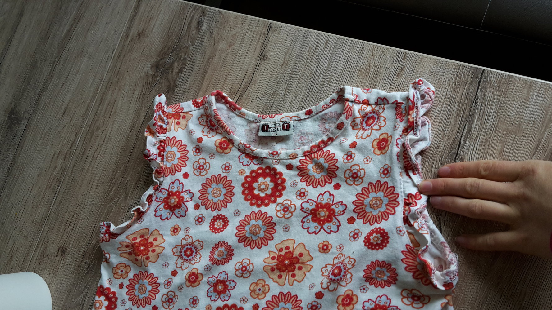 Gr.140 Sommer kleid Mädchen weiss Blumen süß Sommer