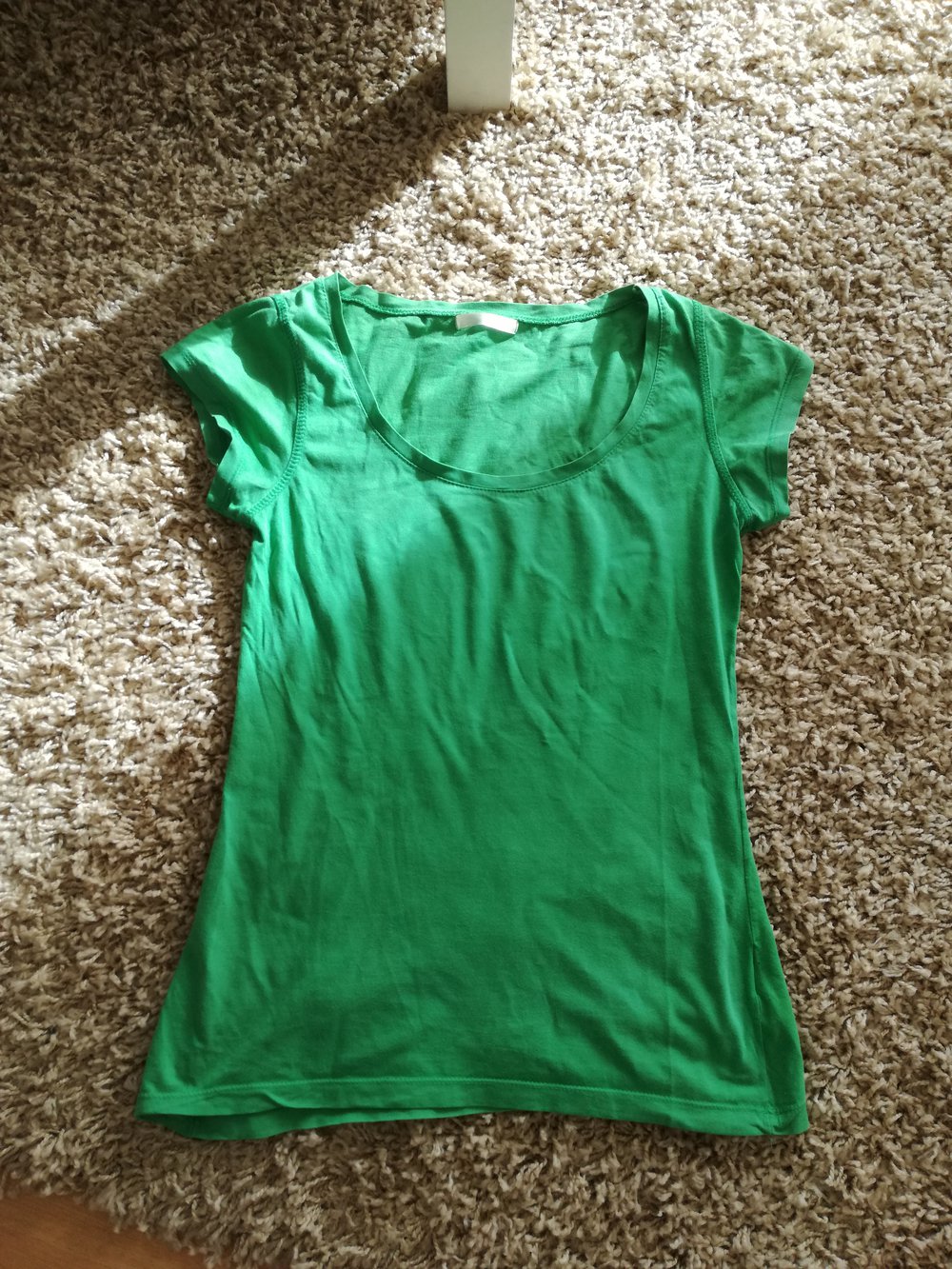 grünes T-Shirt