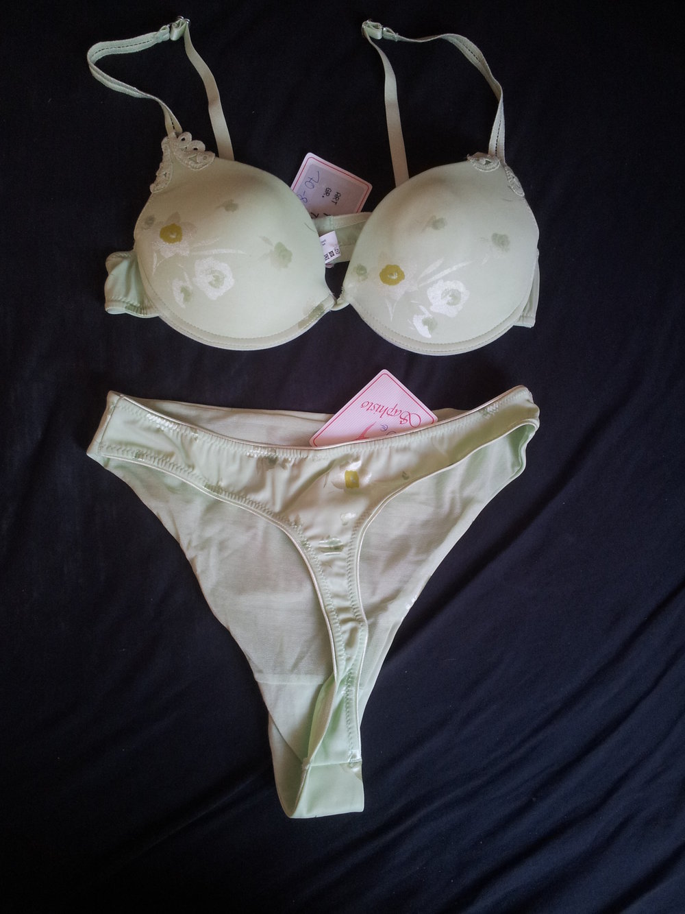 Saphisto mint grün blume, BH 70B und Tanga 38