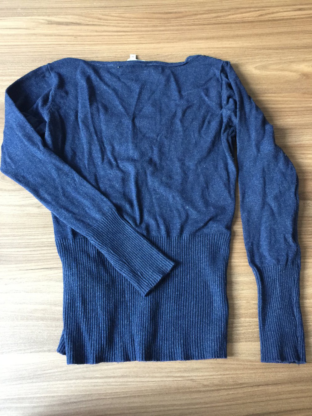 Ausgefallener, enganliegender Feinstrickpullover