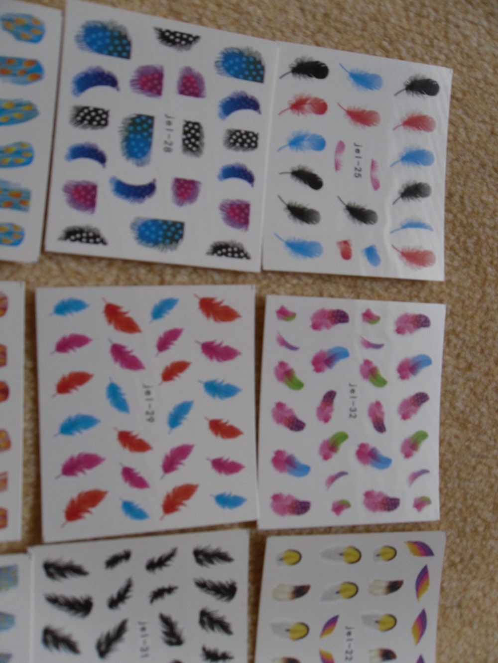 Wassertransfer Nagelsticker Federn