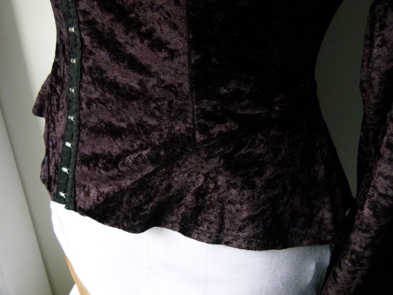 Peplum Mieder Bluse, schwarzer Pannesamt, Gothic Vintage Retro UK England Dark Mori Festlich Festival Velvet
