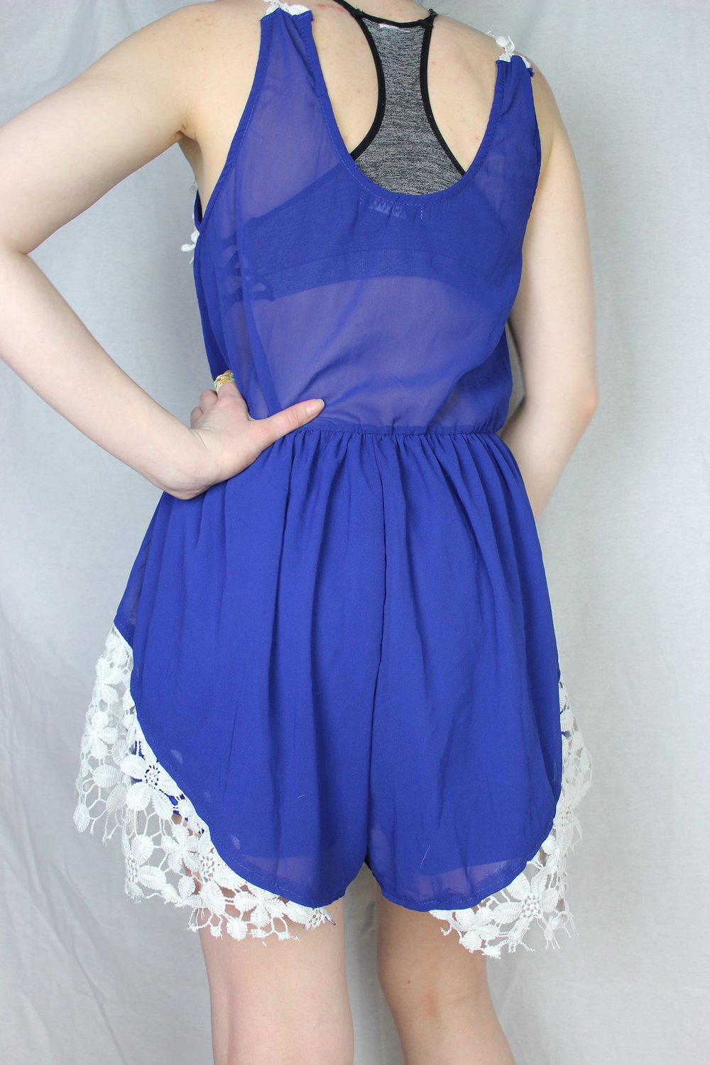 Jumpsuit Blau Weiß mit Spitze 36 / 38 sommer locker luftig