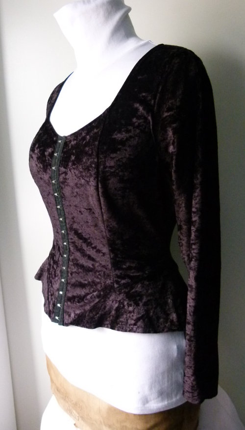 Peplum Mieder Bluse, schwarzer Pannesamt, Gothic Vintage Retro UK England Dark Mori Festlich Festival Velvet