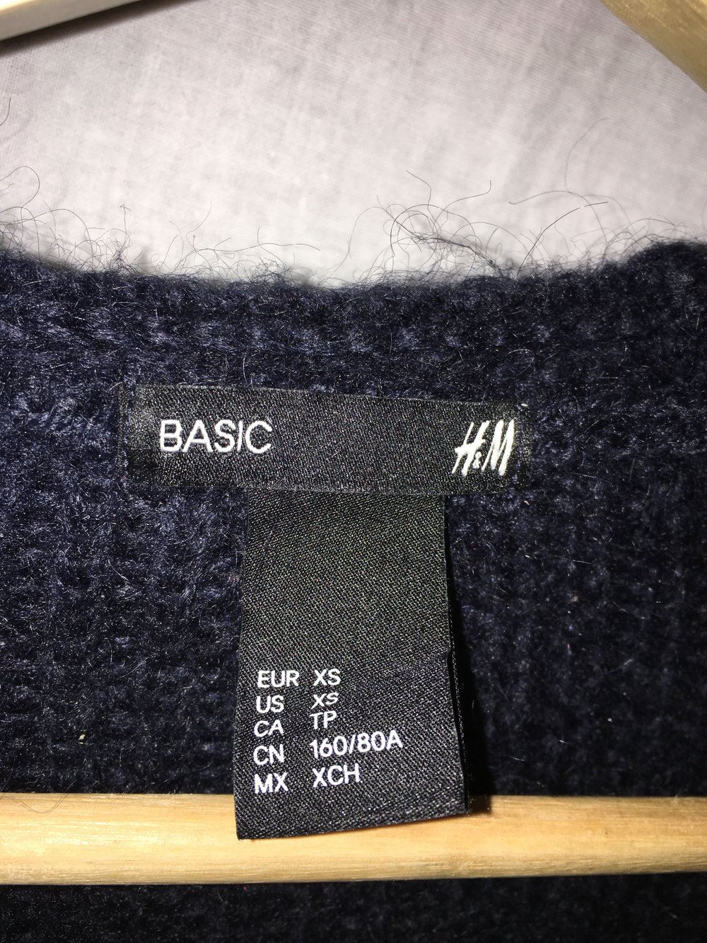 Kuscheliger dunkelblauer Pullover 