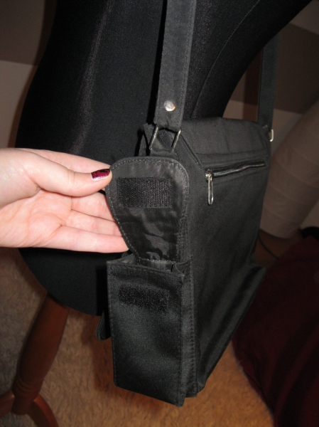 Schwarz silber Umhängetasche Laptoptasche Notebook Handyfach 