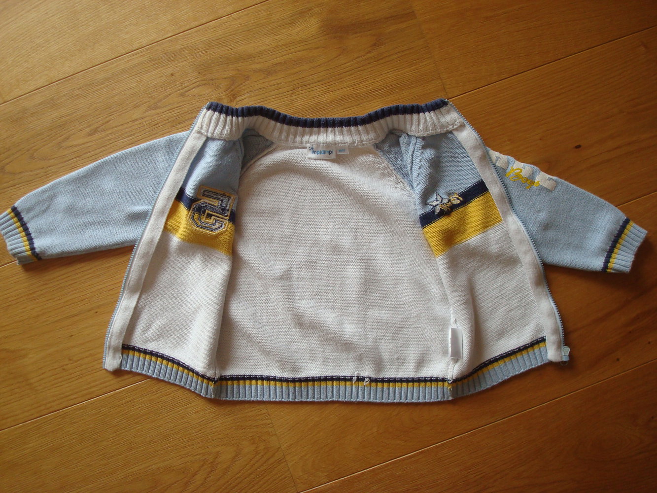 schöne Strickjacke Gr. 86/92