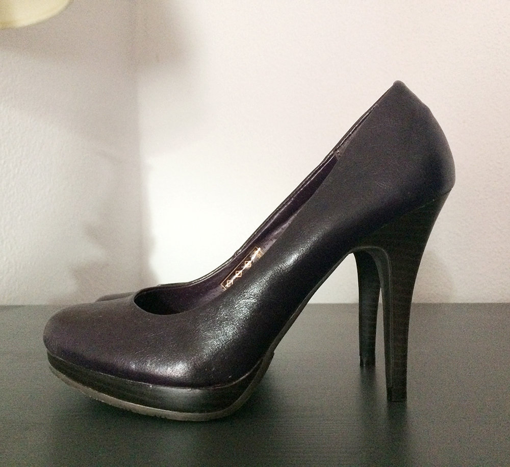 NEU Pumps Lila Aubergine Vintage-Look mit Holzabsatz 37 NP 39,90€
