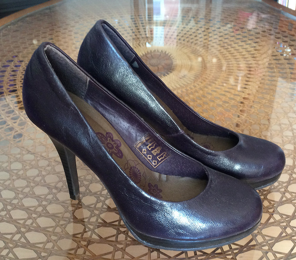 NEU Pumps Lila Aubergine Vintage-Look mit Holzabsatz 37 NP 39,90€