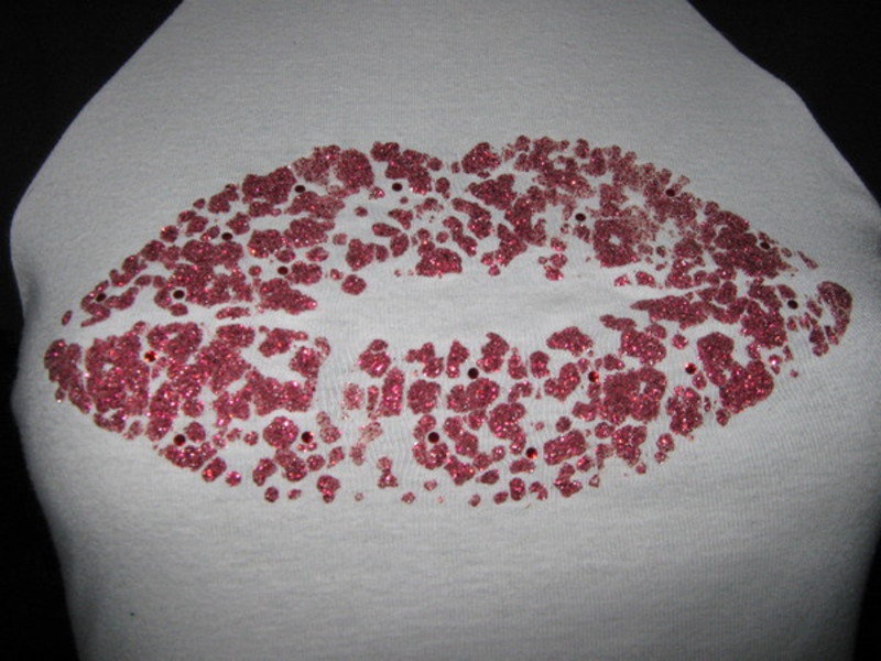 NEU * Sexy * ausgefallen * frech * Glitzer * Kussmund * Bodycon * T- Shirt 