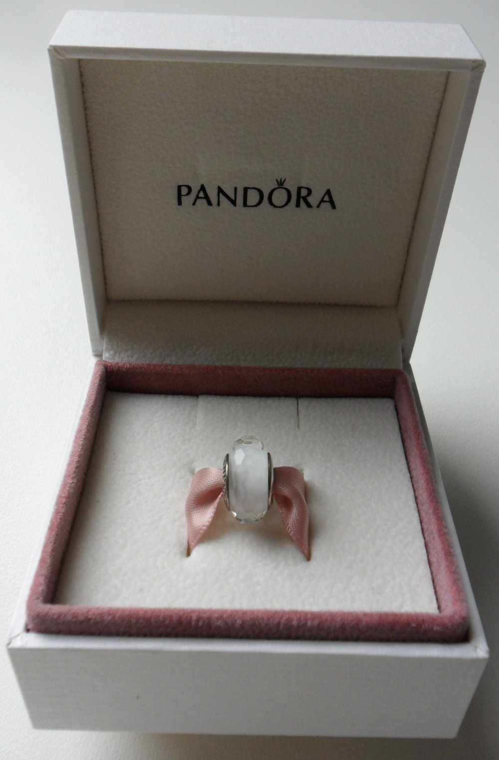 PANDORA Charm, Facetten Weiß