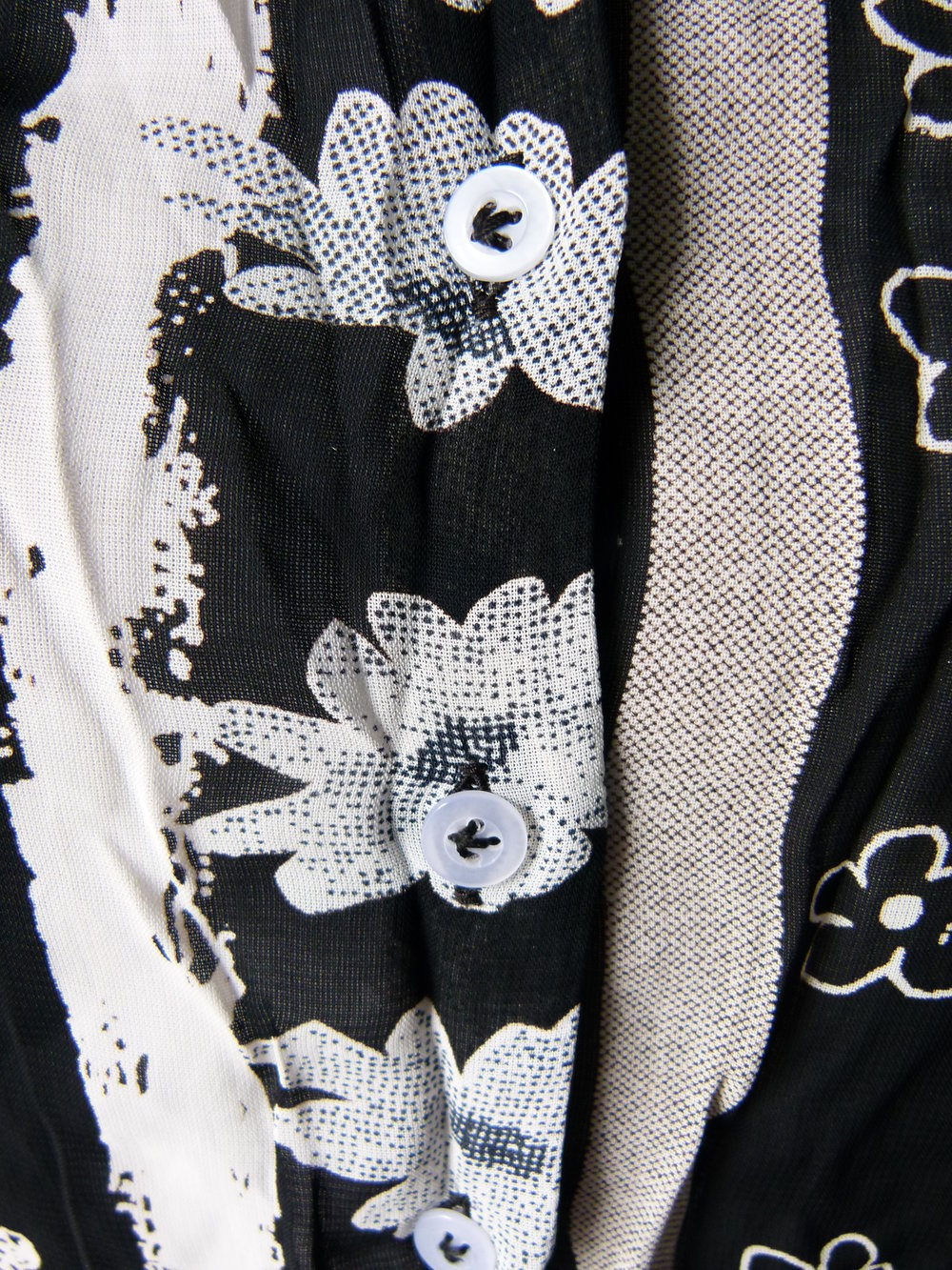 Sommer Bluse, schwarz weiß mit Blumenmuster, Boho Mori Landleben Floral Blüten