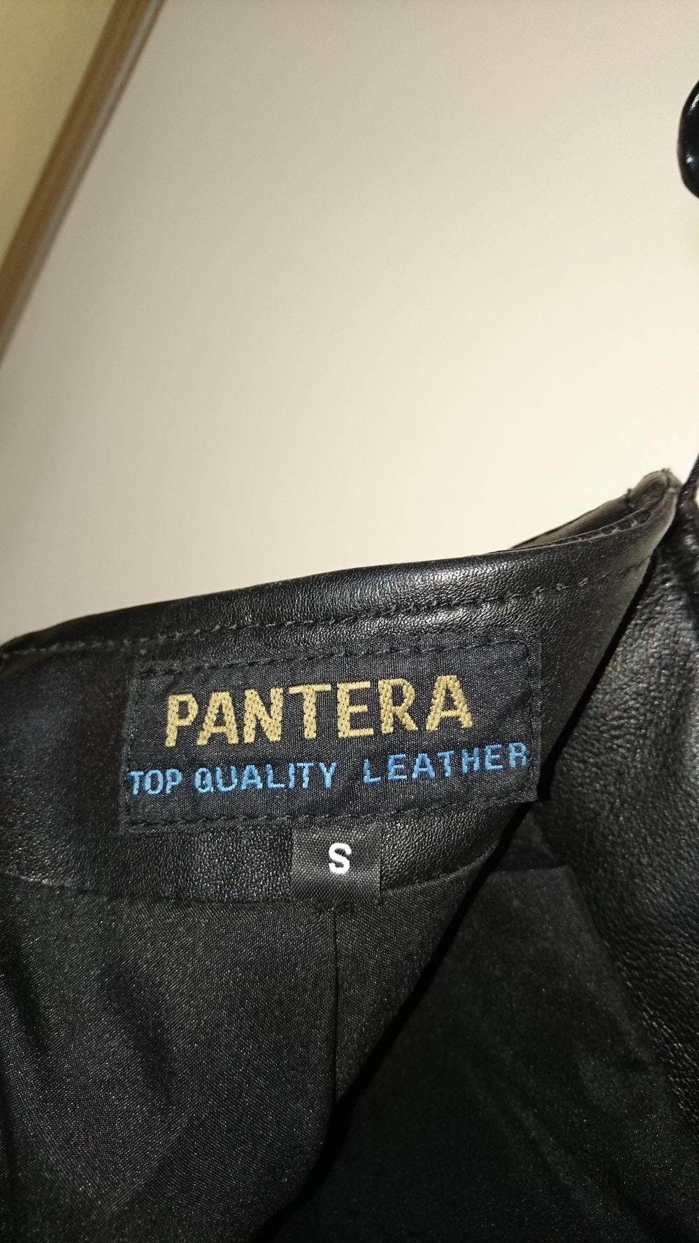 Neuwertiger echter Lederrock von Pantera PCP Free in Gr. S in schwarz