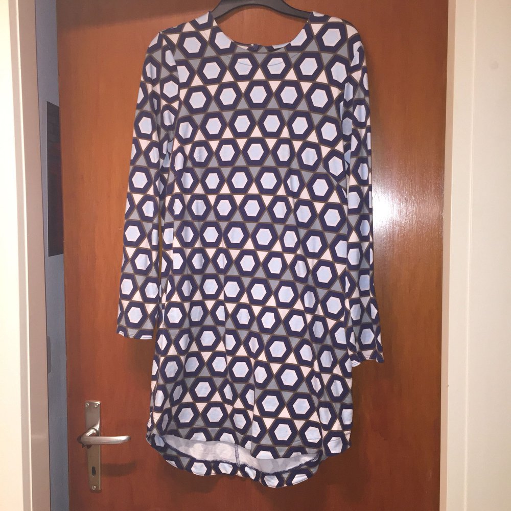 Kleid NEU