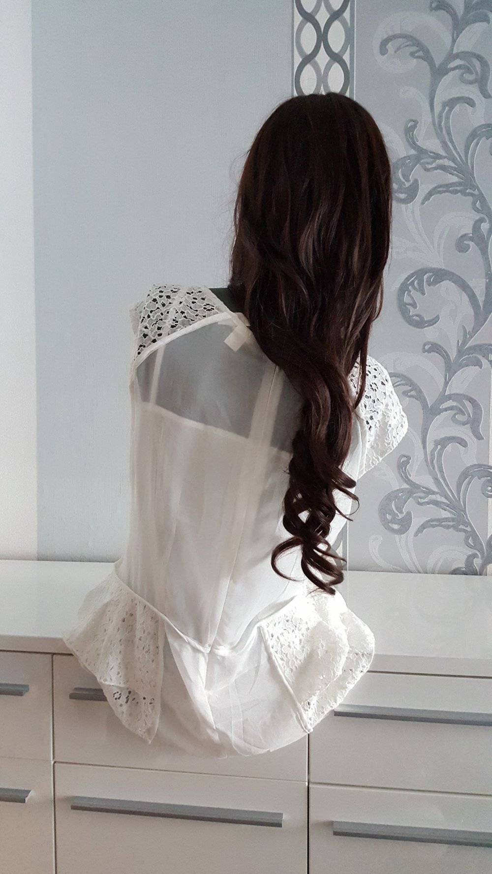 Schönes Spitzen Oberteil weiß mit Untershirt und Flügel XL 40 / 42