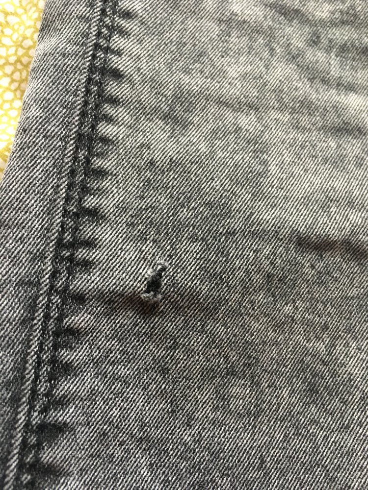 Graumelierte Jeans