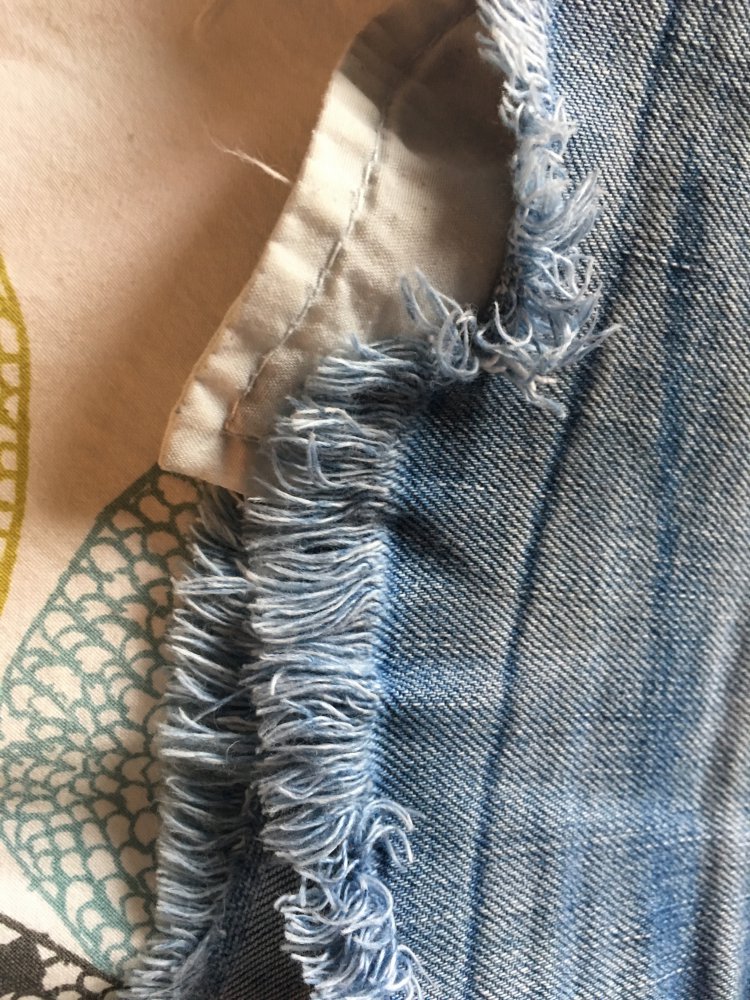 Blaue Jeansshorts 