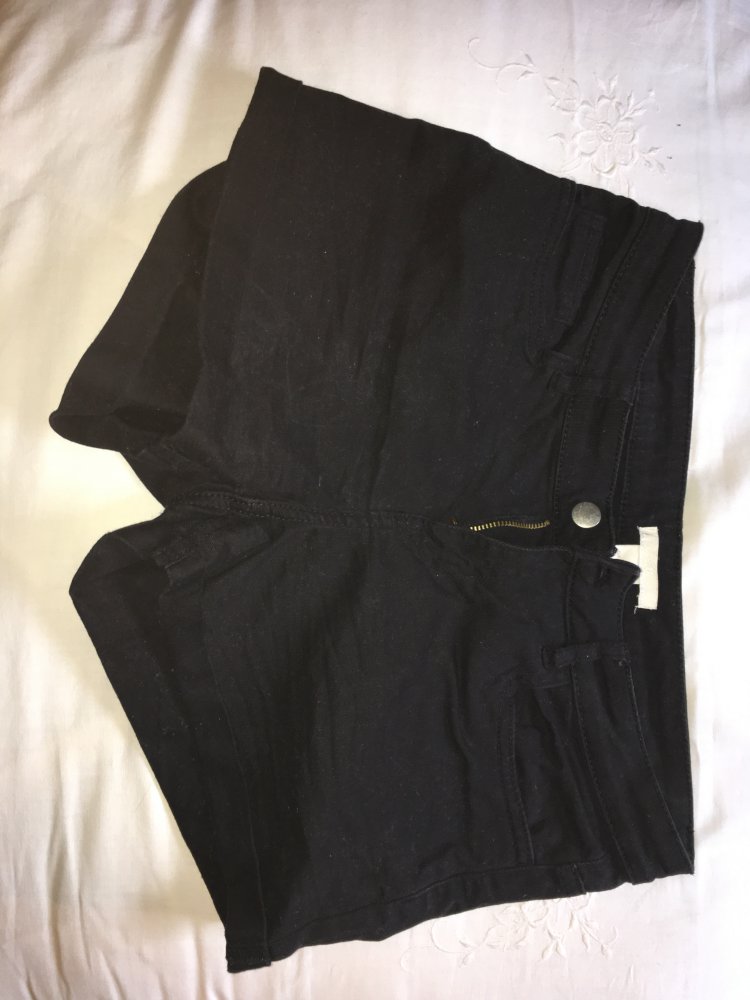 Schwarze Jeans-Hotpans von H&M