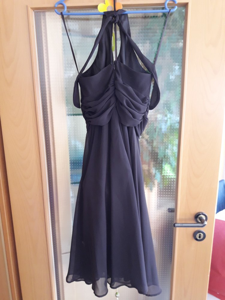 wunderschönes Abendkleid in Gr.36 von Yessica by C&A in dunkelbraun mit Neckholderoberteil