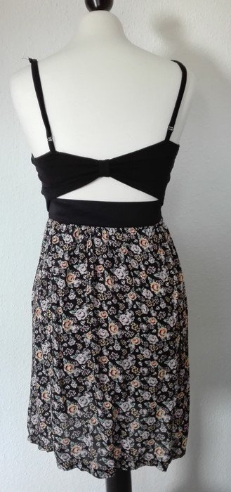 Süßes Blümchen Kleid