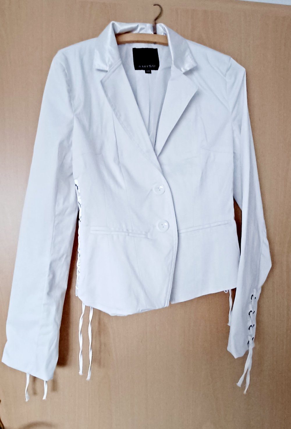 weisser Blazer