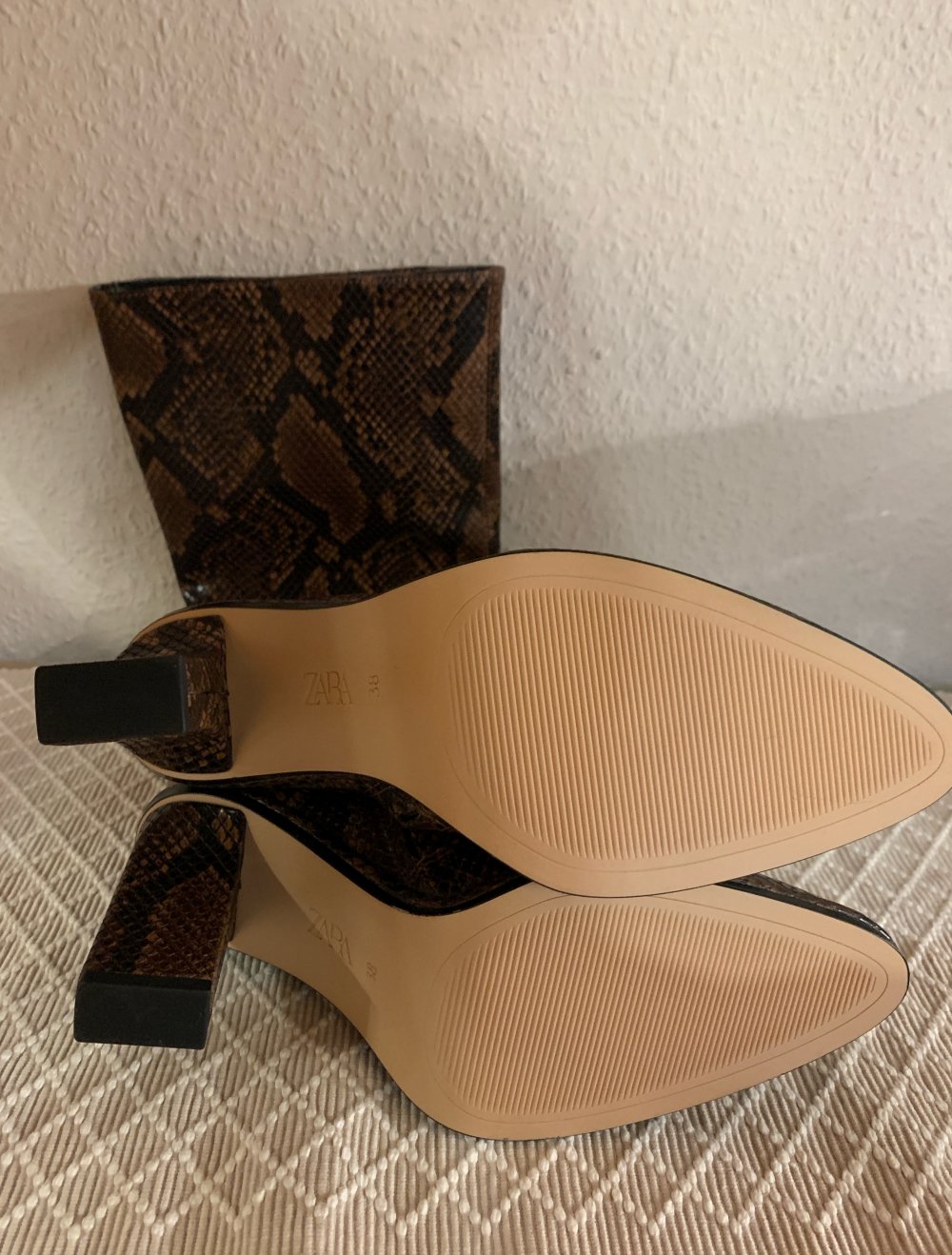 Stiefel Schlangenoptik