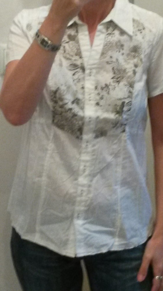Crinkle-Bluse in creme-hellbraun,