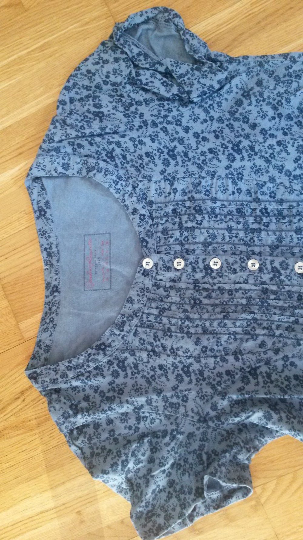 Blumiges Shirt,