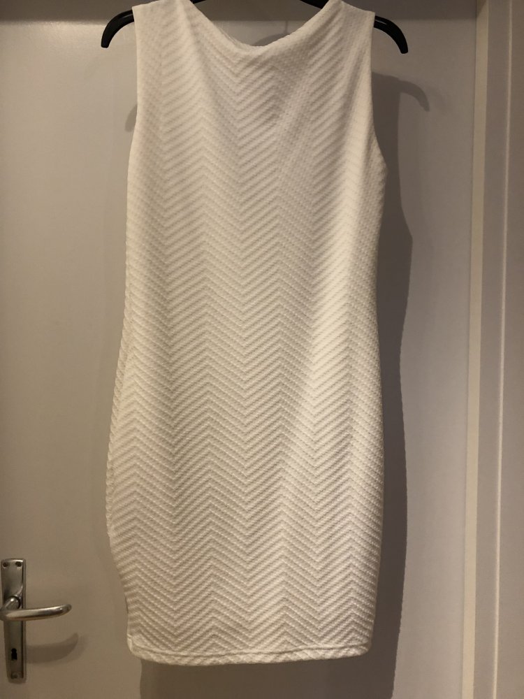 enges Cocktailkleid weiss