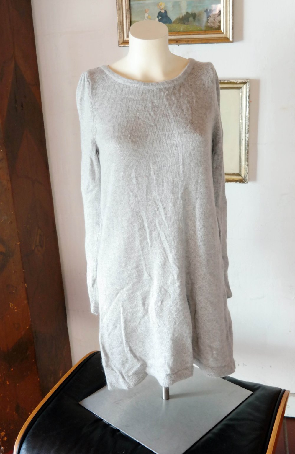 H&M Strickkleid mit Angora grau weich Schlüssellochausschnitt Langarm Stiefelkleid S / 36