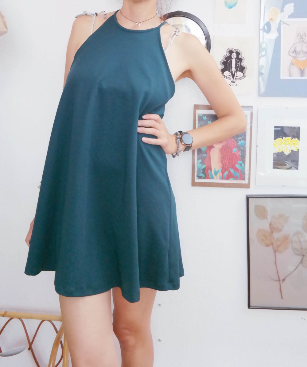 Zara Minikleid Kleid grün waldgrün Neckholder Highneck M 38 Hängerchen