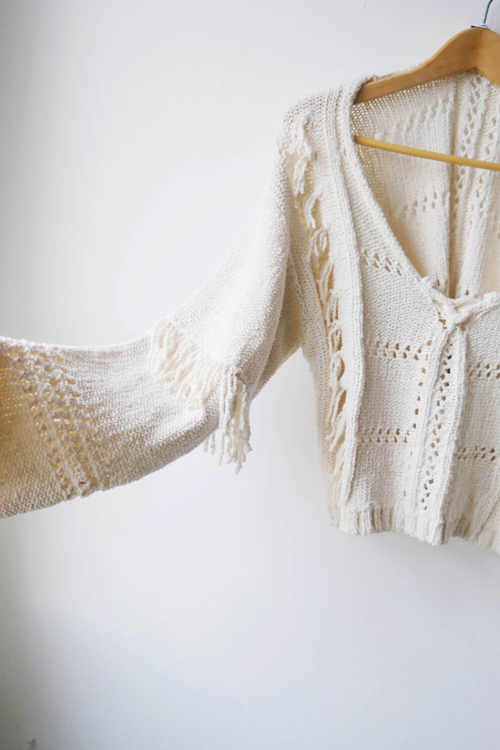 Zara Hippie Pullover Fransen weiß creme V-Ausschnitt locker oversized Lochmuster L 40