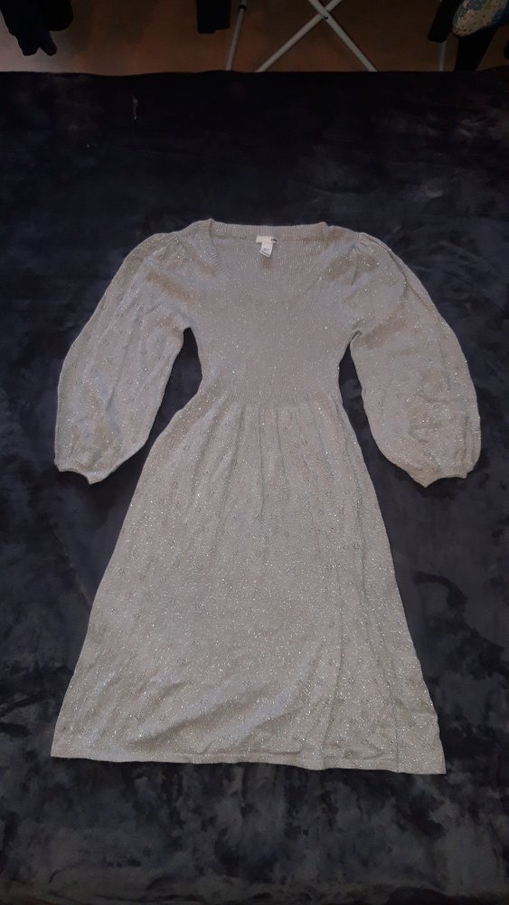 Silbernes Glitzerkleid