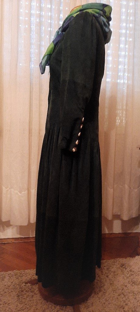 SEHR EXKLIUSIVES ECHT LEDER KLEID IM LANDHAUSSTIL HERVORRAGENDER ZUSTAND HOHER NP !!!