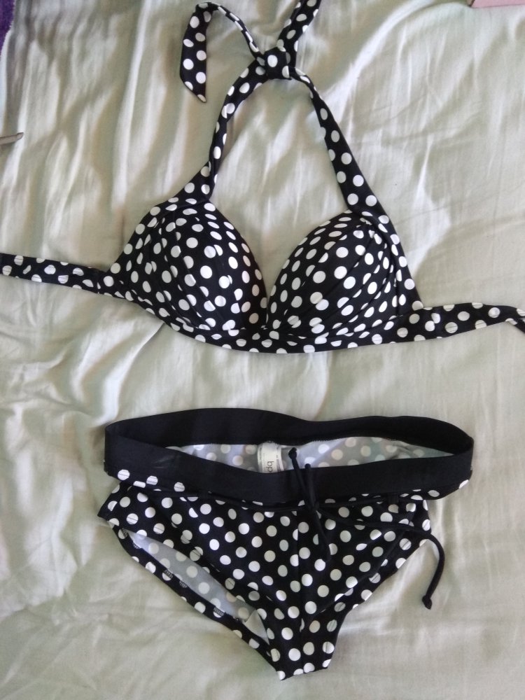 schwarz-weiß gepunkteter Bikini, neuwertig, 50s Style