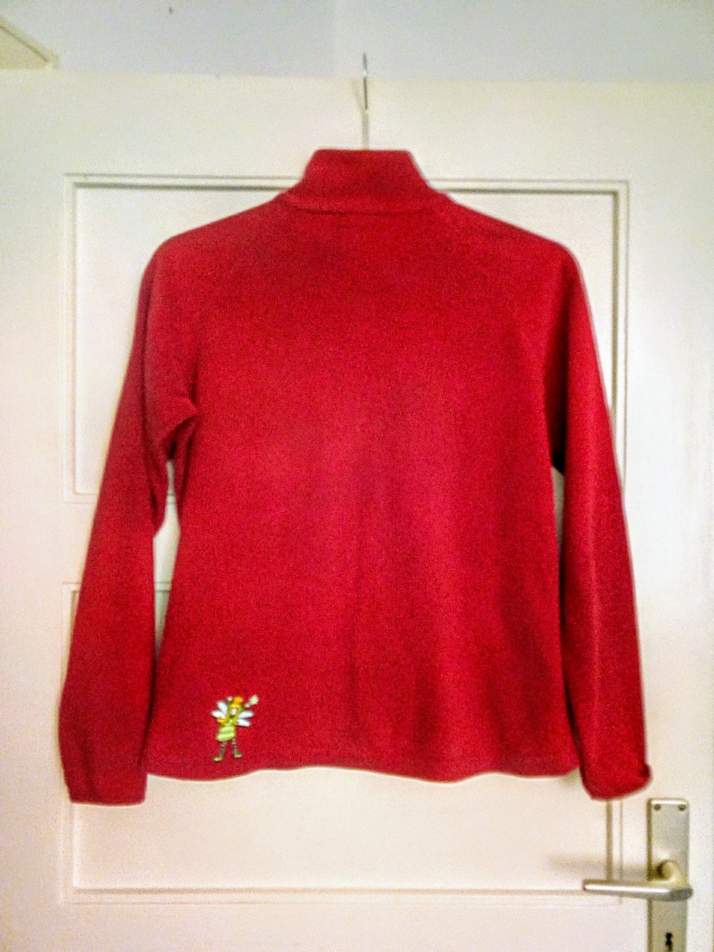 Sehr schöner Pulli in Rot mit Reißverschluss 
