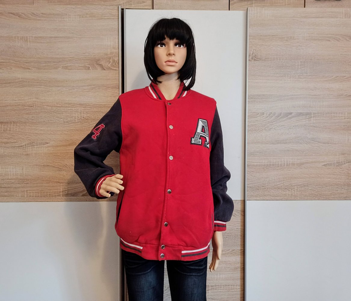 Schöne College Jacke in Rot