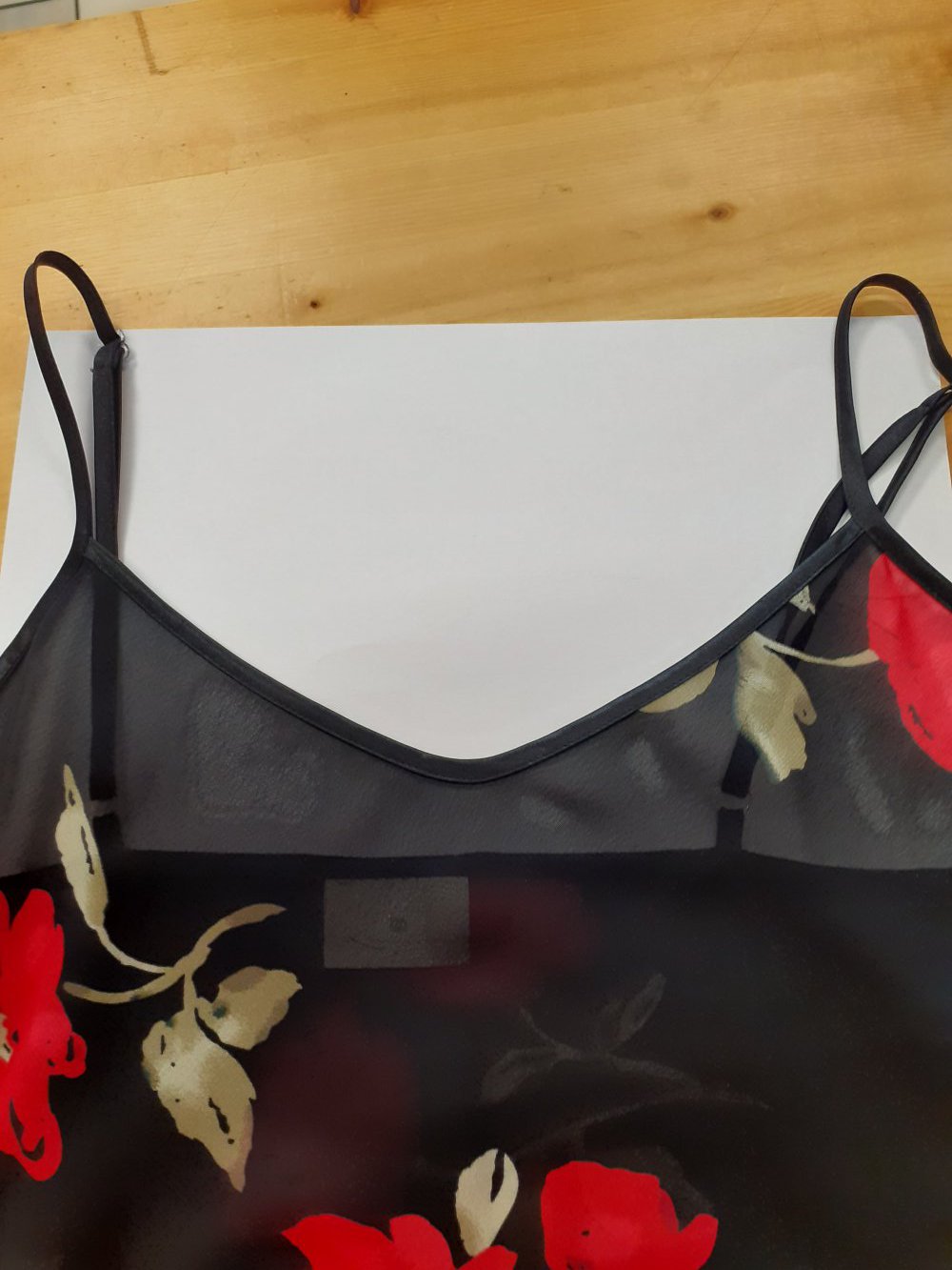 Neu schwarzes transparentes Kleid mit Blumenmotiv Gr. 40 