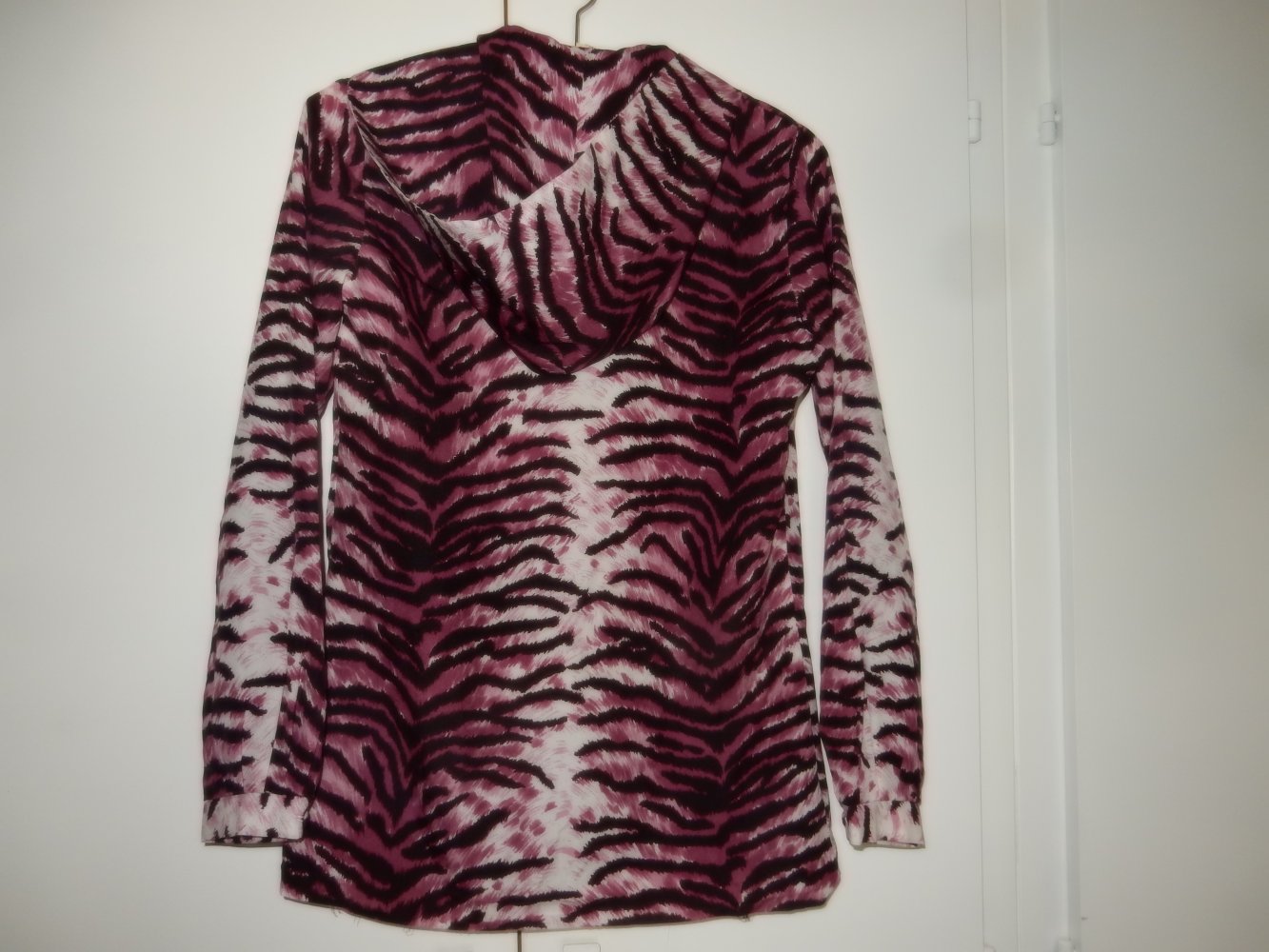 Original 60er/ 70er Bluse, lila Tigermuster