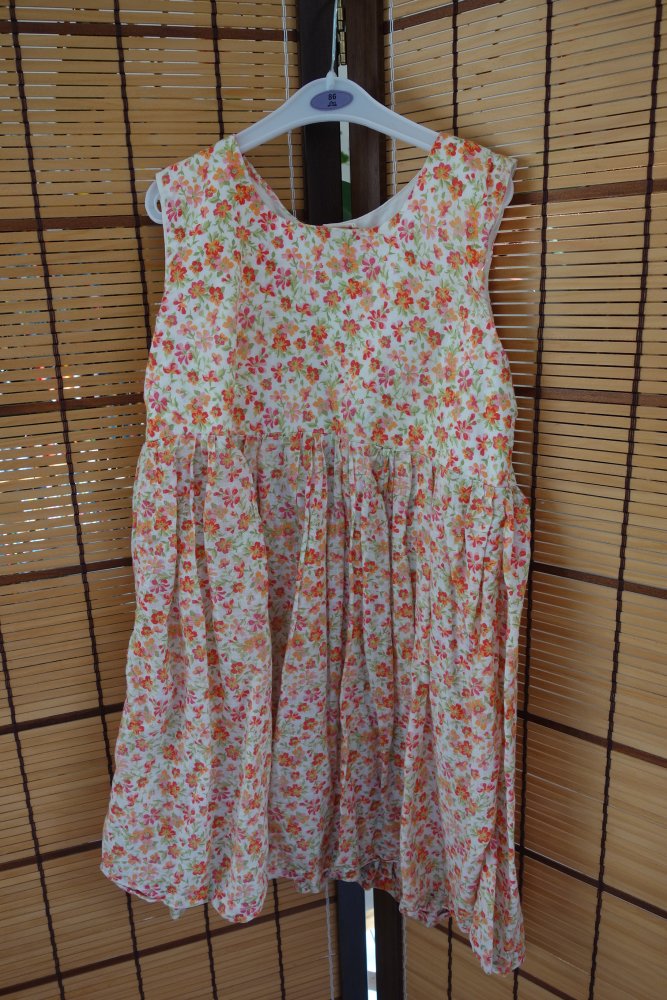 Kleid handmade geblümt 3-4 Jahre orange