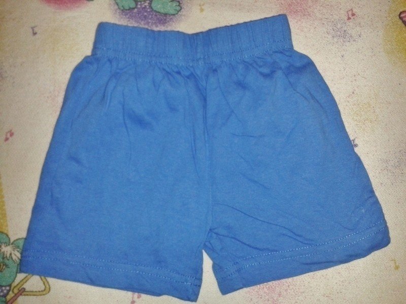 Kurze Hose Gr. 68 