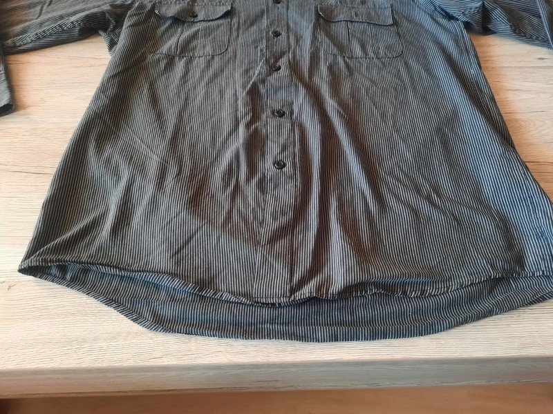 Herren Hemd gestreift schwarz/weiß bedruckt Gr. M