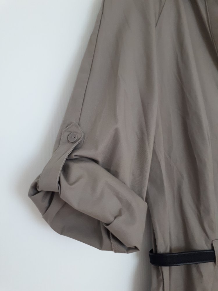 Shirt-Kleid mit Gürtel