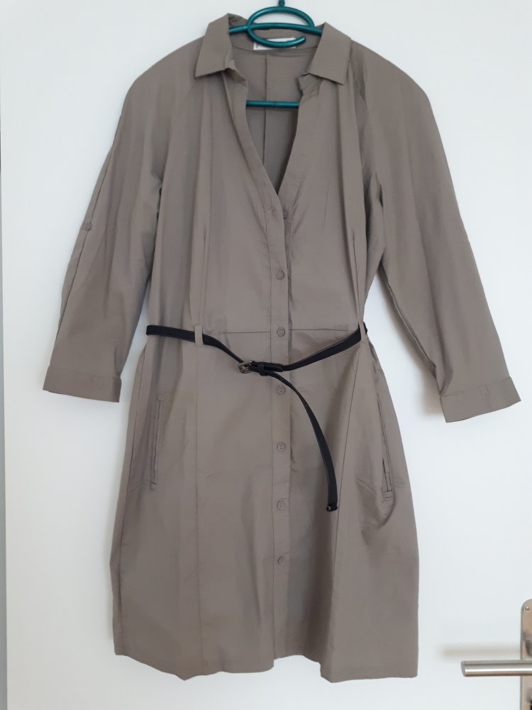 Shirt-Kleid mit Gürtel