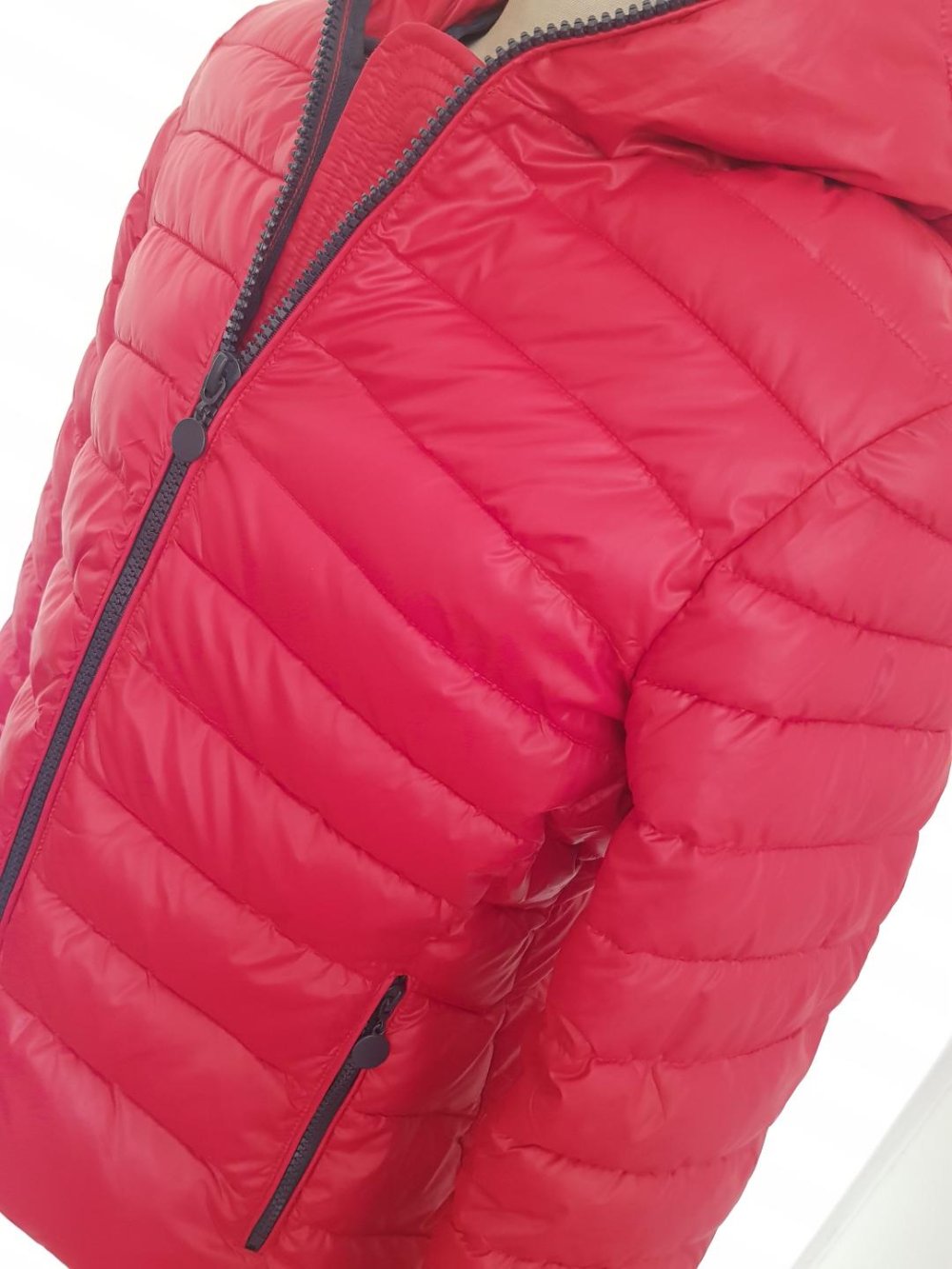 Damenjacke gesteppt Monte Cervino rot m. Kapuze Gr. XL w. Neu