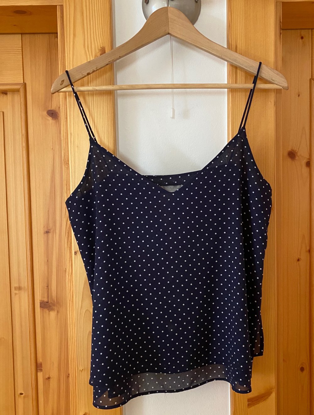 Blaues Top