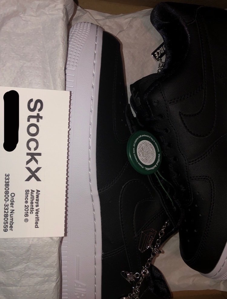 Nike Air Force One Low LX Black Pendant